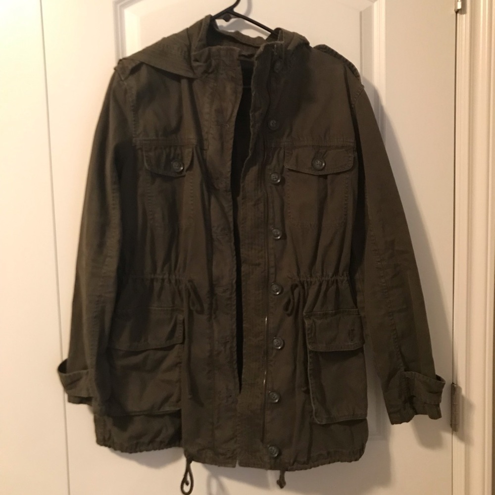 Aritzia Classic Utility Jacket in olive green